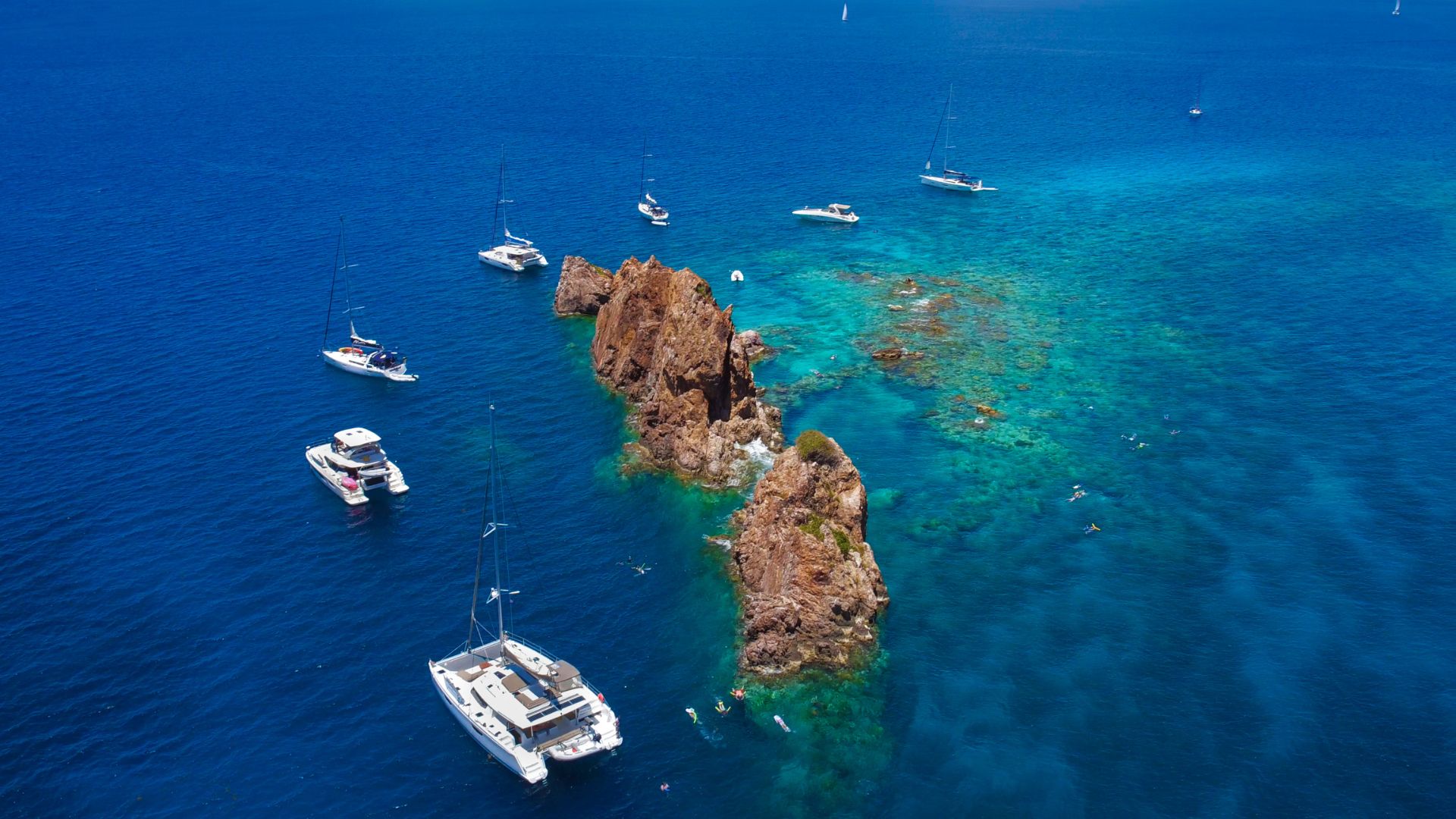 Snorkelling in the British Virgin Islands at the Indians